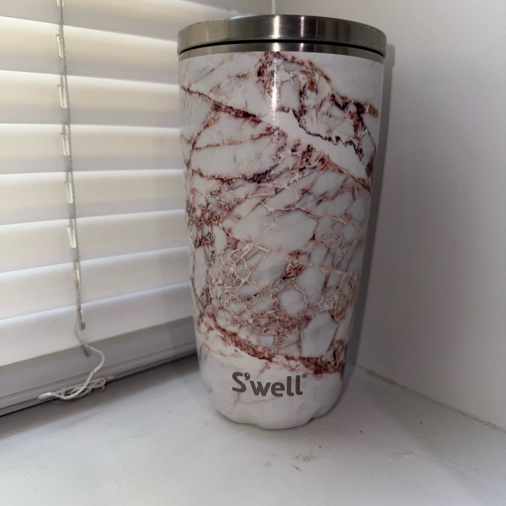 S'well White and Brown Marble Tumbler